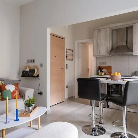Modern Center - Hilton Area/ilisia * אתונה